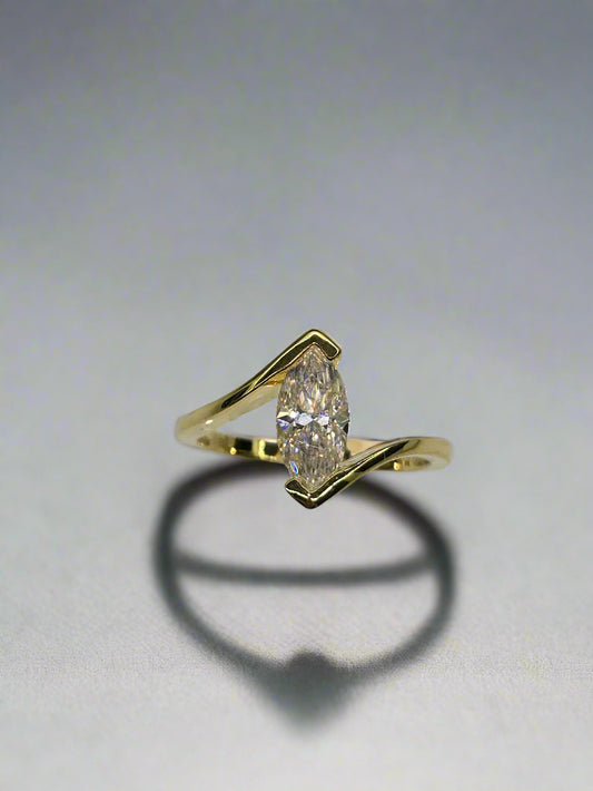 Unique Solitaire Engagement Ring