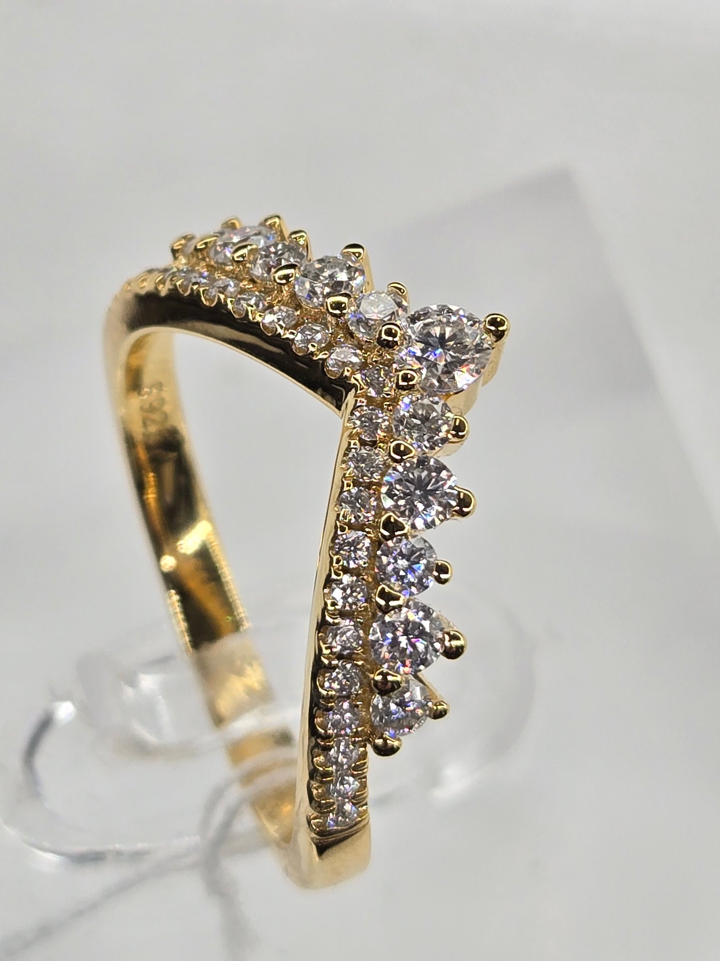 Curved Ring Enhancer