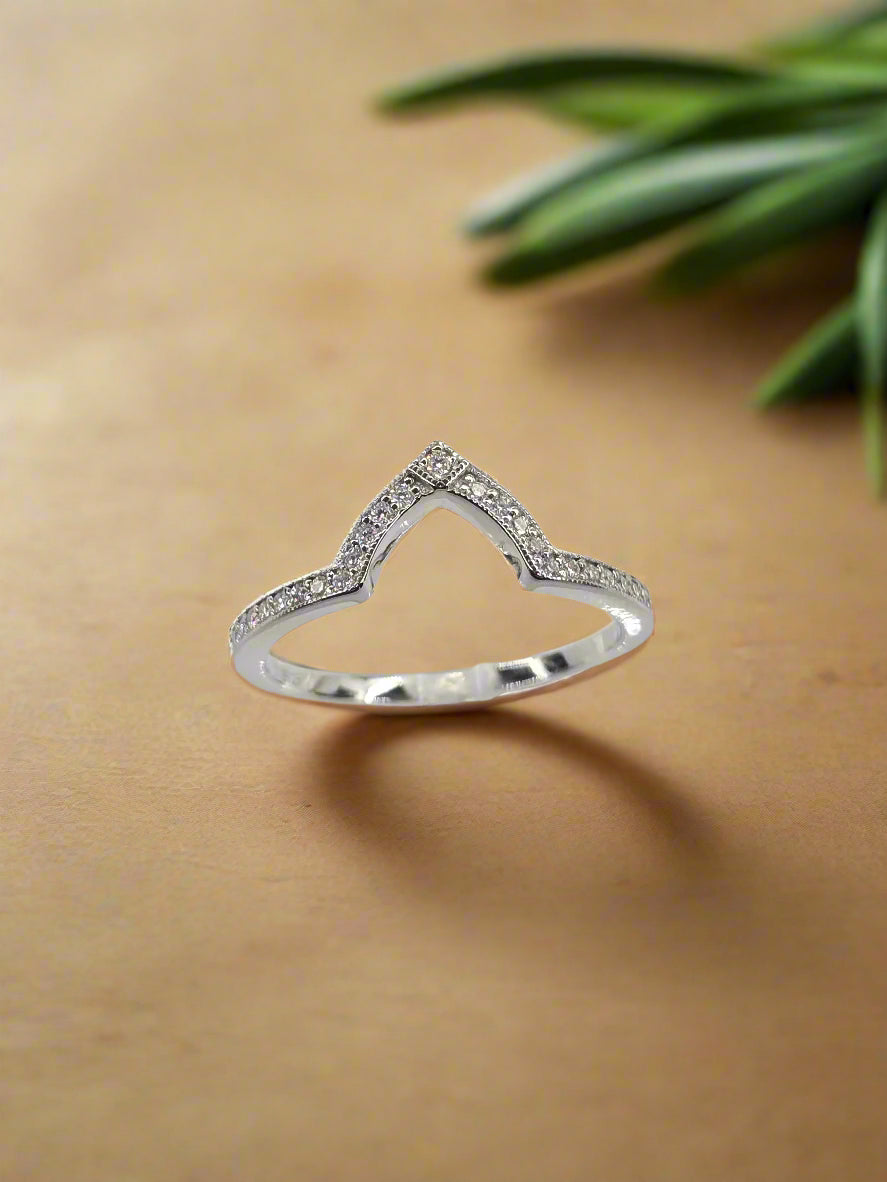 Simple Curved Ring Enhancer