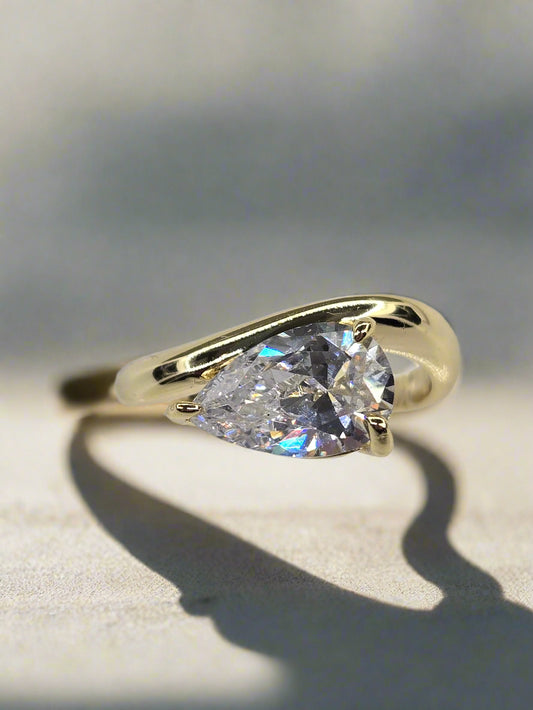 Unique Water Drop Engagement Ring