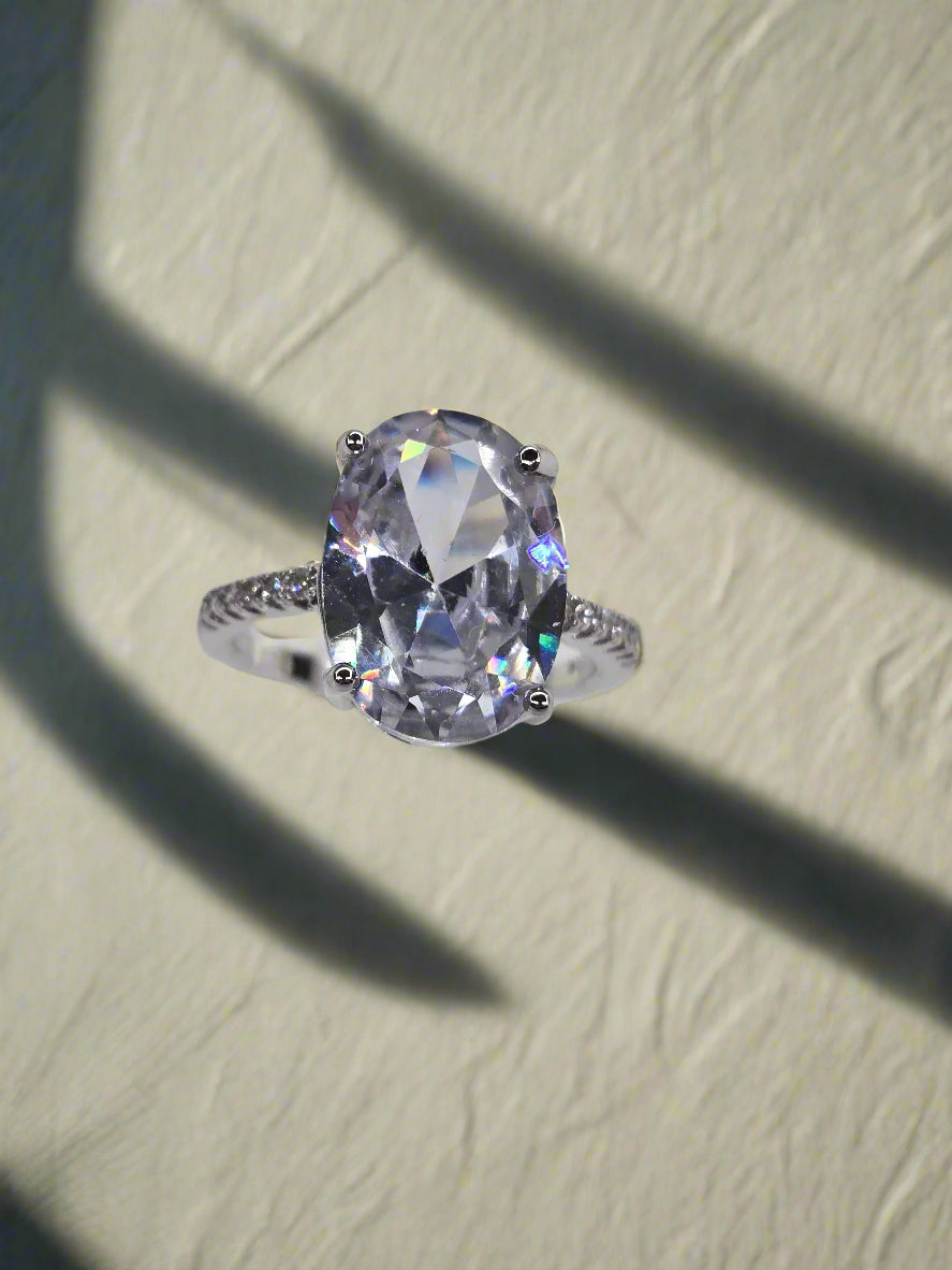 Oval Engagement Ring