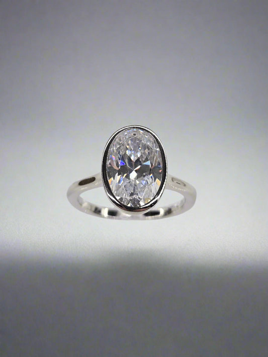 Oval Solitaire Engagement/Travel Ring