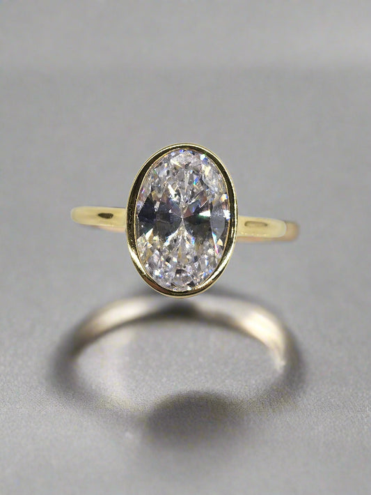 Oval Solitaire Engagement/Travel Ring