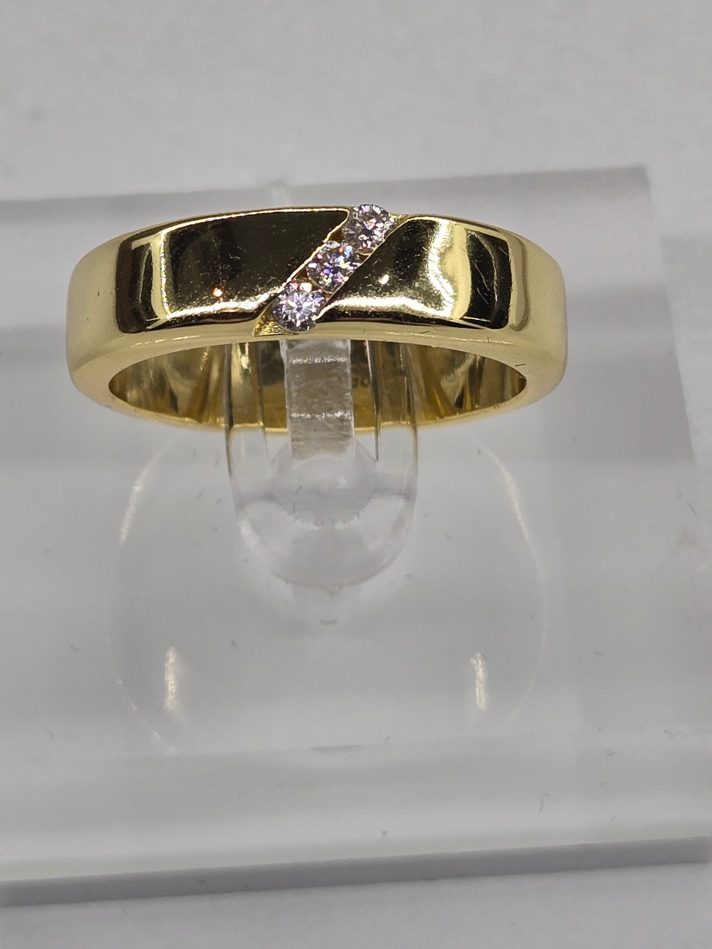 Elegant Wedding Band