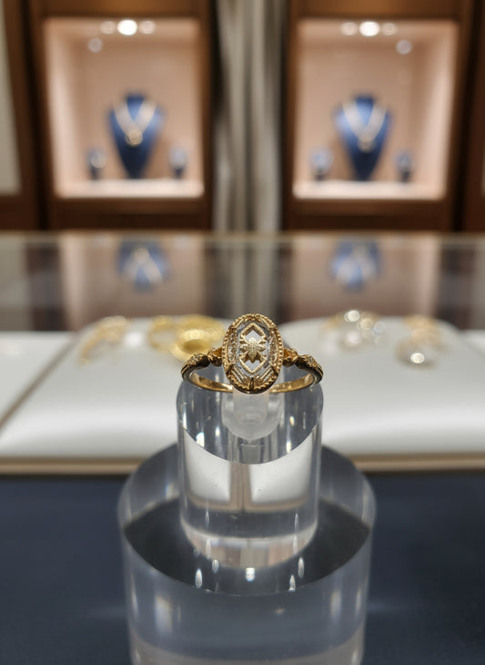 Vintage Style Natural White Crystal Gemstone Ring