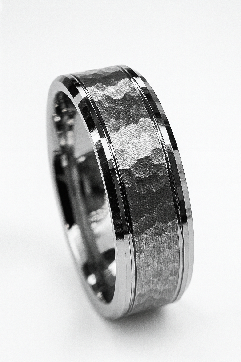 Men's Hammered Tungsten Band